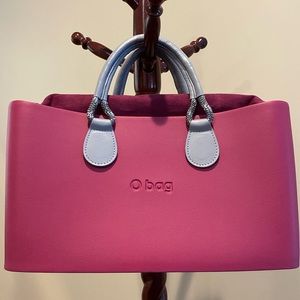 OBag cranberry with grey.